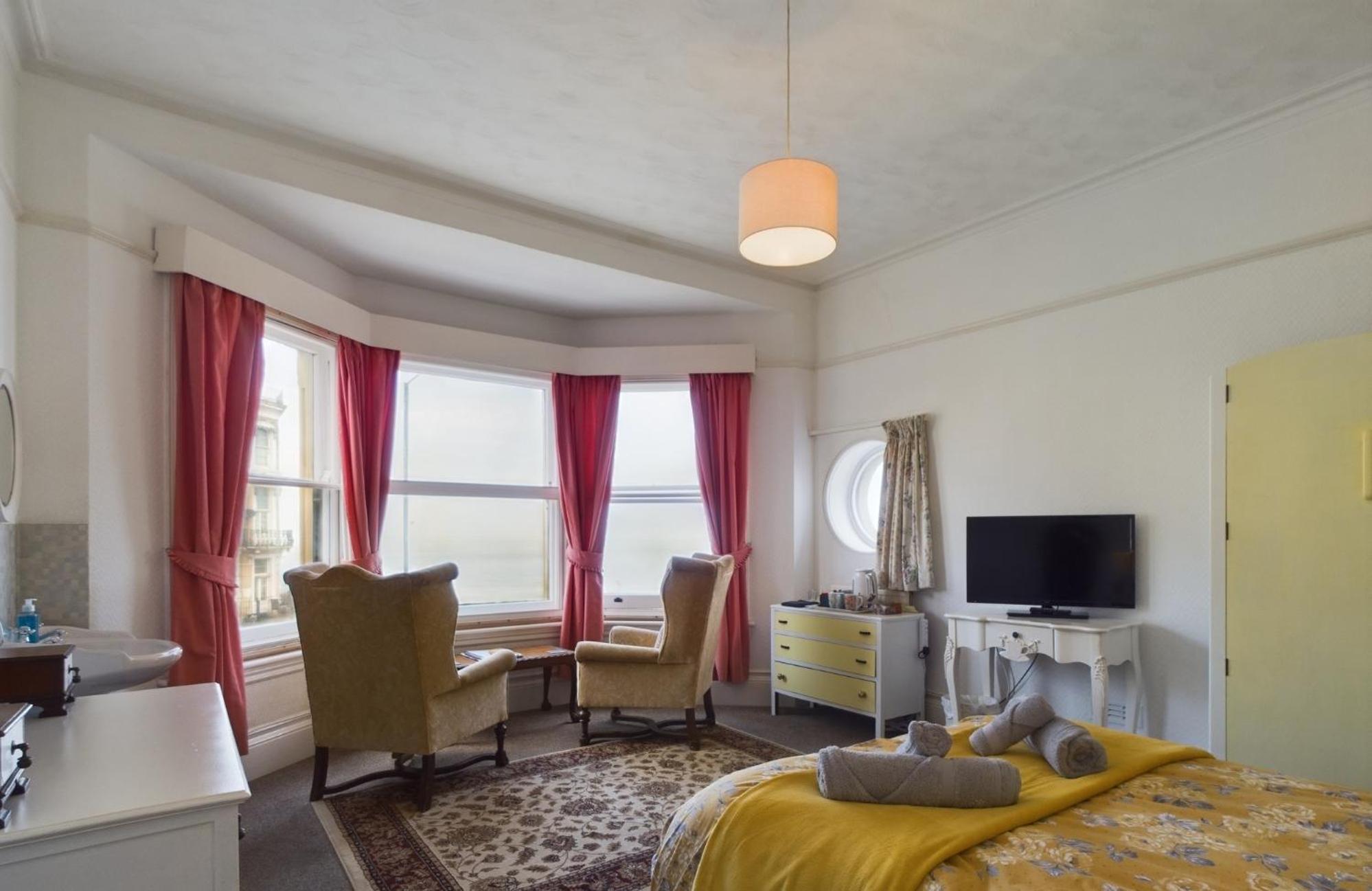 Spectacular Sea View Double, With Exclusive Bathroom & Use Of Patio And Bike Store Margate Exterior foto